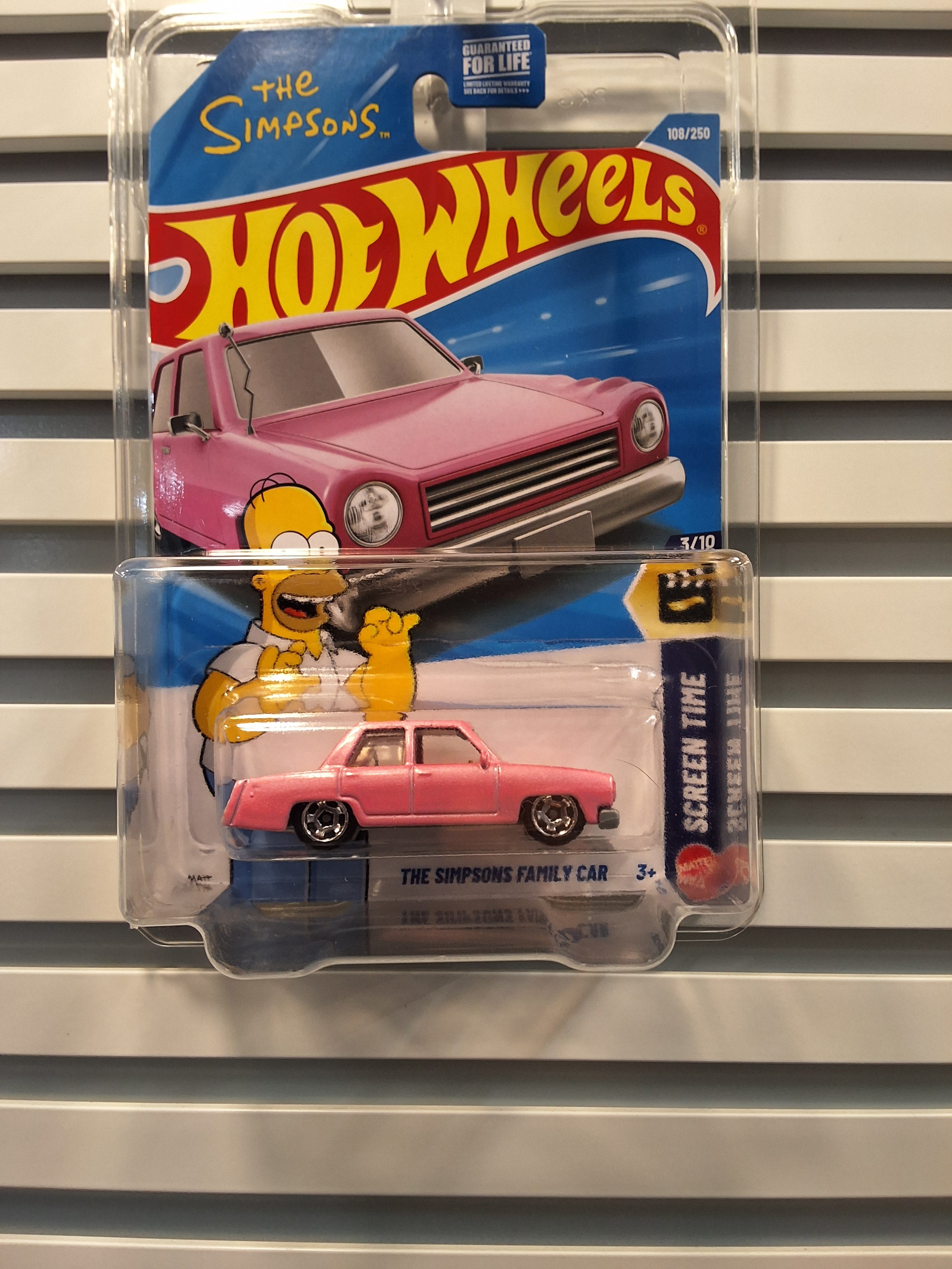 Hot Wheels Simpsons Family Car