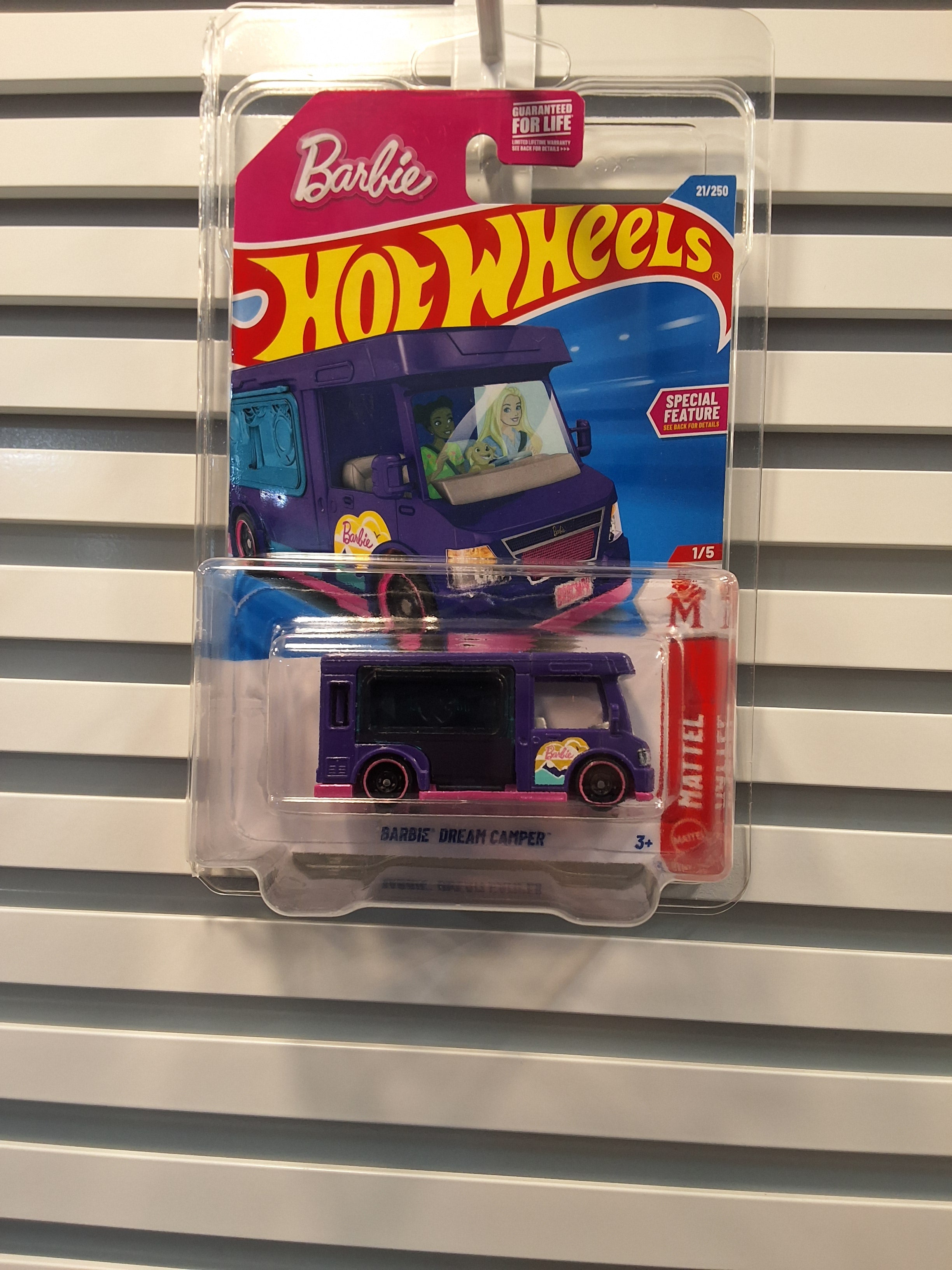 Hot Wheels Barbie Dream Camper
